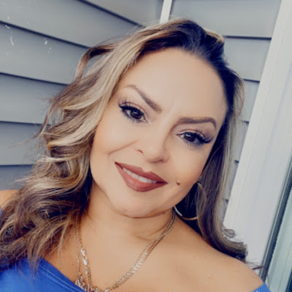 Meet your Posher, Lisa marie